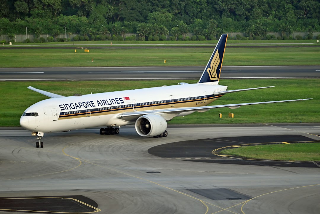 SQ 9V-SWV B773 SIN _2