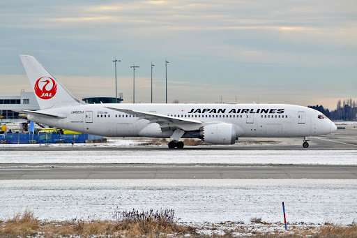 JA823J - Boeing 787-8 - Japan Airlines - Plane Finder