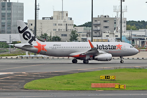 JetstarJapan　A320 JA02JJ 1:400 JetStar Japan Airbus A320-200 Reg# JA02JJ Phoenix 10658