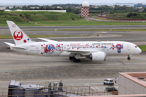 JA823J - Boeing 787-8 - Japan Airlines - Plane Finder
