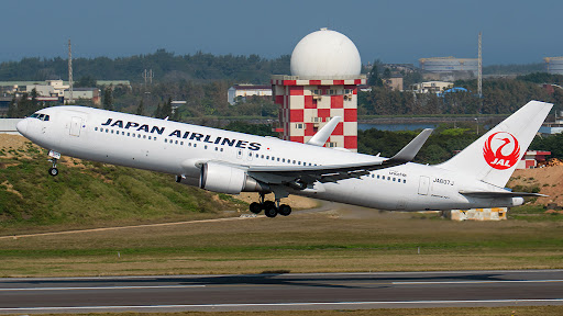 JA607J - Boeing 767-346ER - Japan Airlines - Plane Finder
