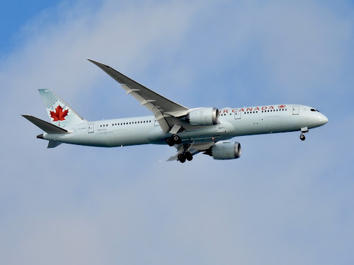 消費税無し Flight Canada Air AC118 2024 November 21st Thursday on ジャケット・アウター