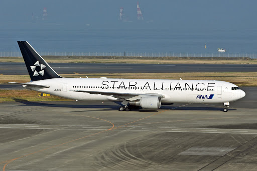 全日空商事　ANA　JA614A　NH20089　STAR ALLIANCE NH20149 1:200 BOEING 787-9 JA899A STAR ALLIANCE 完成品（WiFi