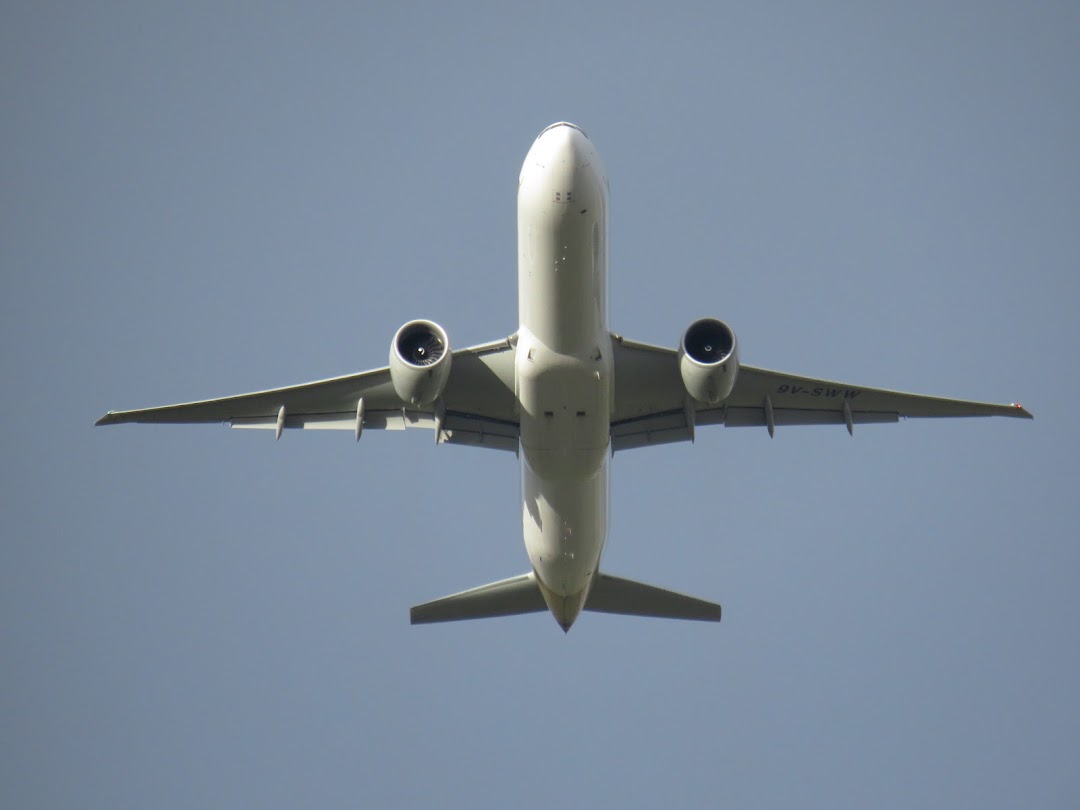 Singapore Airlines B777 9V-SWW