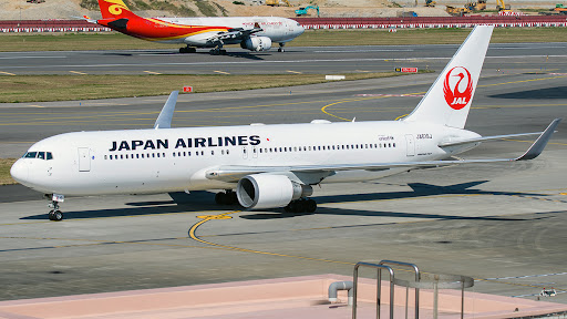 JA619J - Boeing 767-346ER - Japan Airlines - Plane Finder