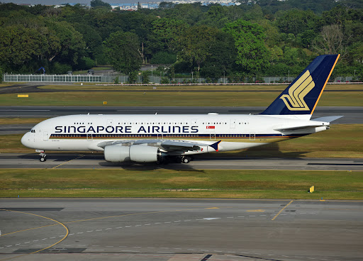 9V-SKU - Airbus A380-841 - Singapore Airlines - Plane Finder