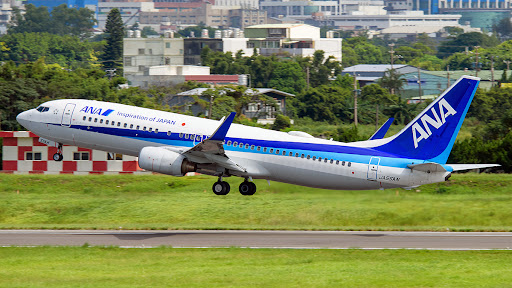 All Nippon Airways (ANA) Flight NH527 from Osaka (ITM) to