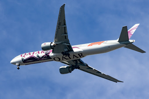 A7-BEL - Boeing 777-300ER - Qatar Airways - Plane Finder